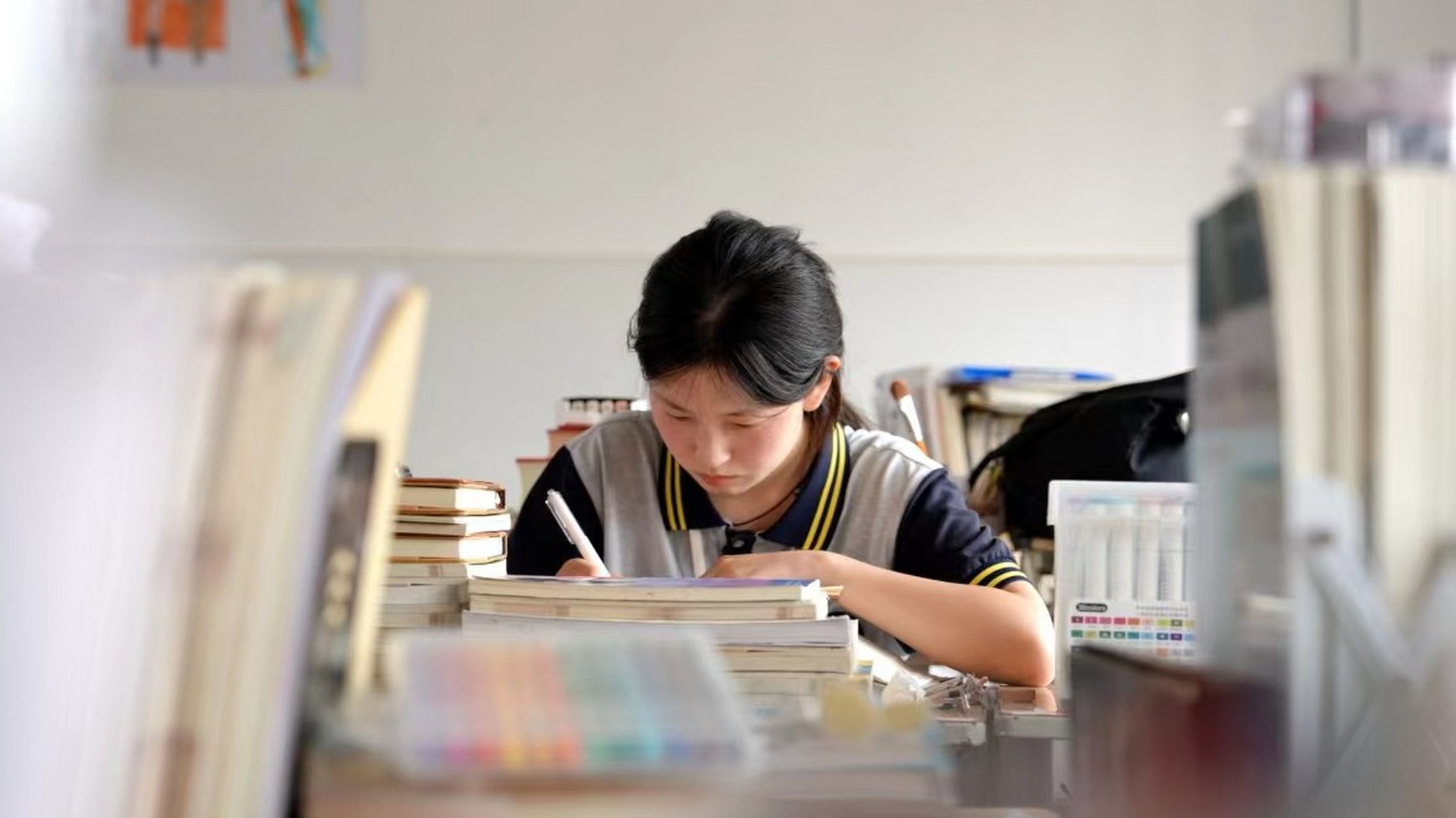 在常人眼中,偏科往往被视为学习的弱点,但有时候,这种"偏"却能够成就