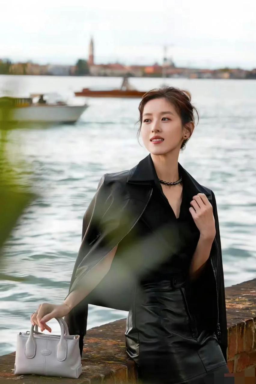 章泽天活成了多少女人想要的样子