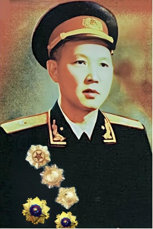 开国上将之女是红卫兵头目,后移民美国,晚年回国道歉被骂虚伪