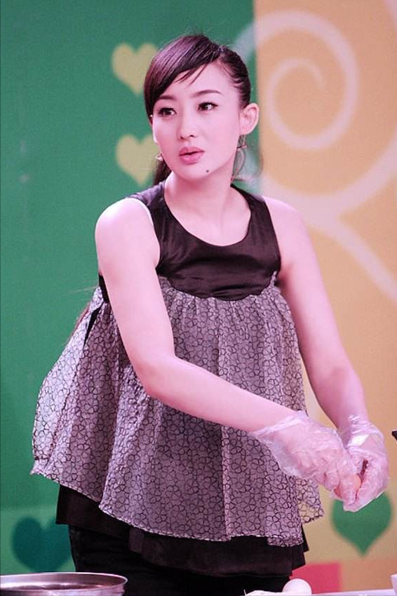 回顾著名演员买红妹:与孙楠离婚后,现在人生状况怎样?