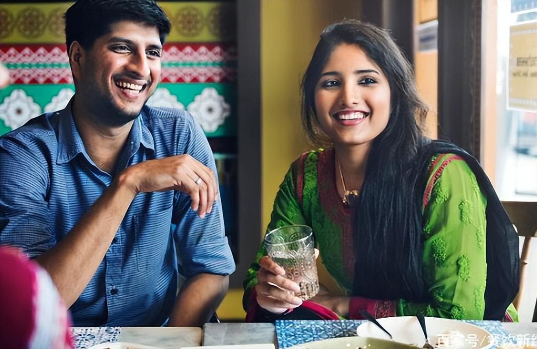 2020年,中国女孩远嫁小5岁印度男友,盛大婚礼引卫生部出动