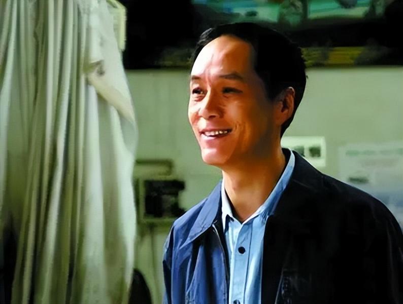 "童年阴影"冯远征:因演技太好被骂20年,遭大妈当众掌掴