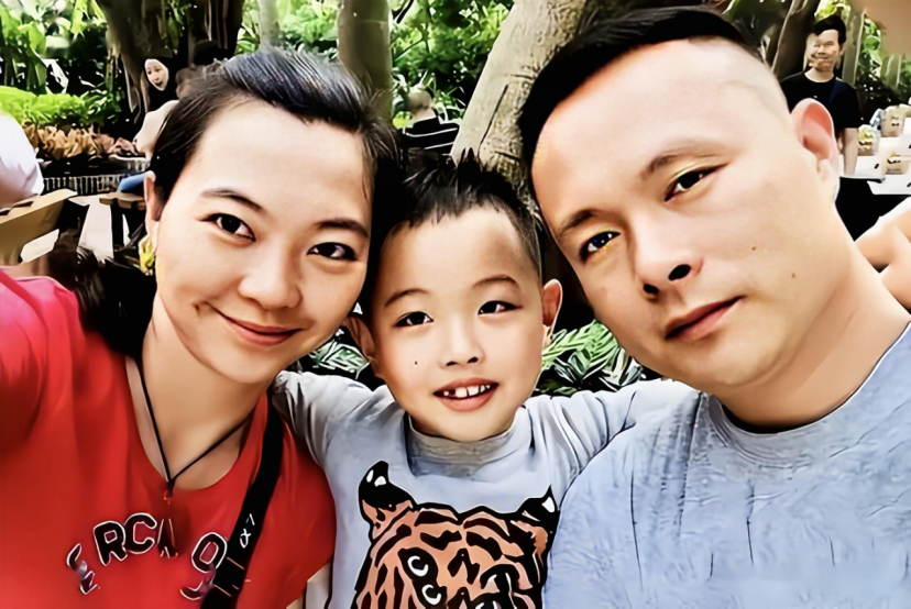 每每谈起,她只是无奈地笑笑.或许是