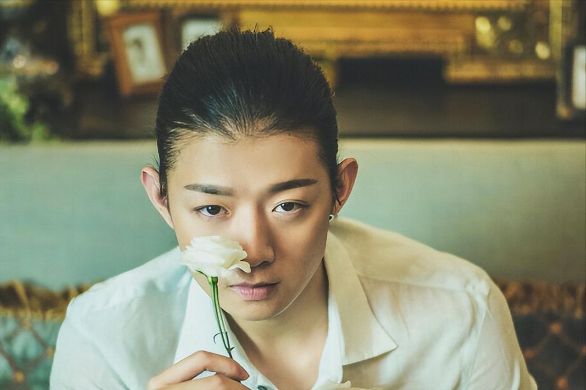 有一种"反噬"叫霍尊,离开娱乐圈2年后,善恶报应全都应验