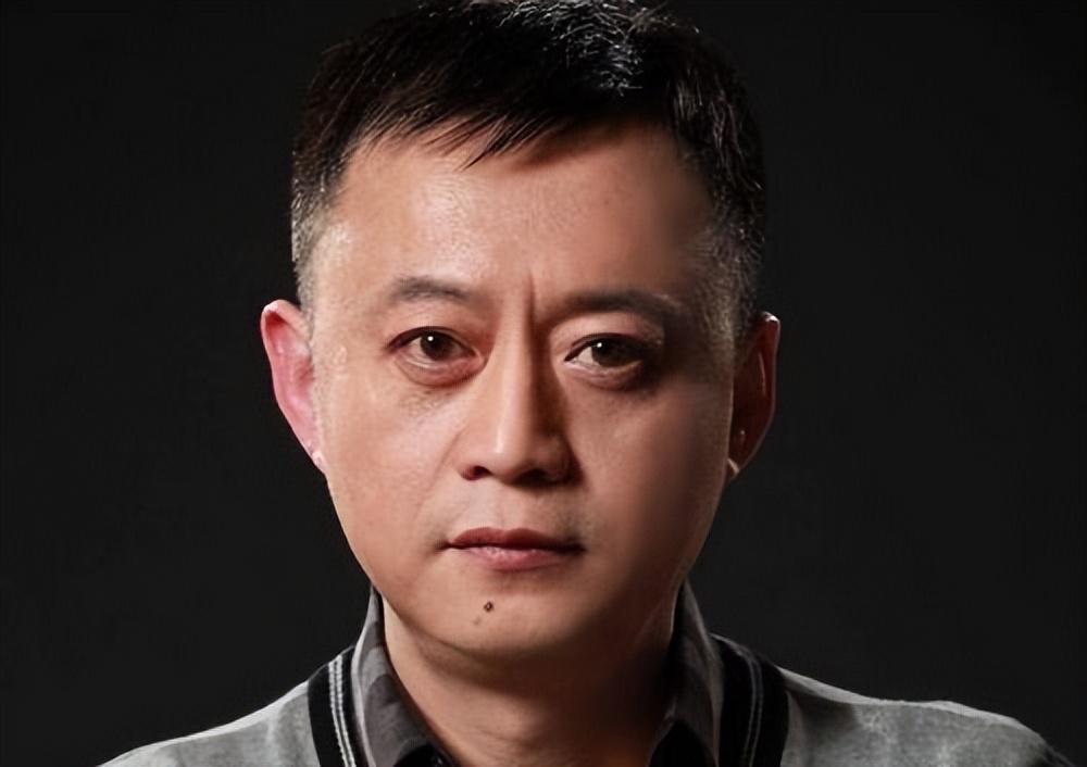 王宝德(饰演 封彪)