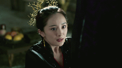 《三生三世》中一名演员分饰两角的片段31岁时,她与90后演员黄子韬