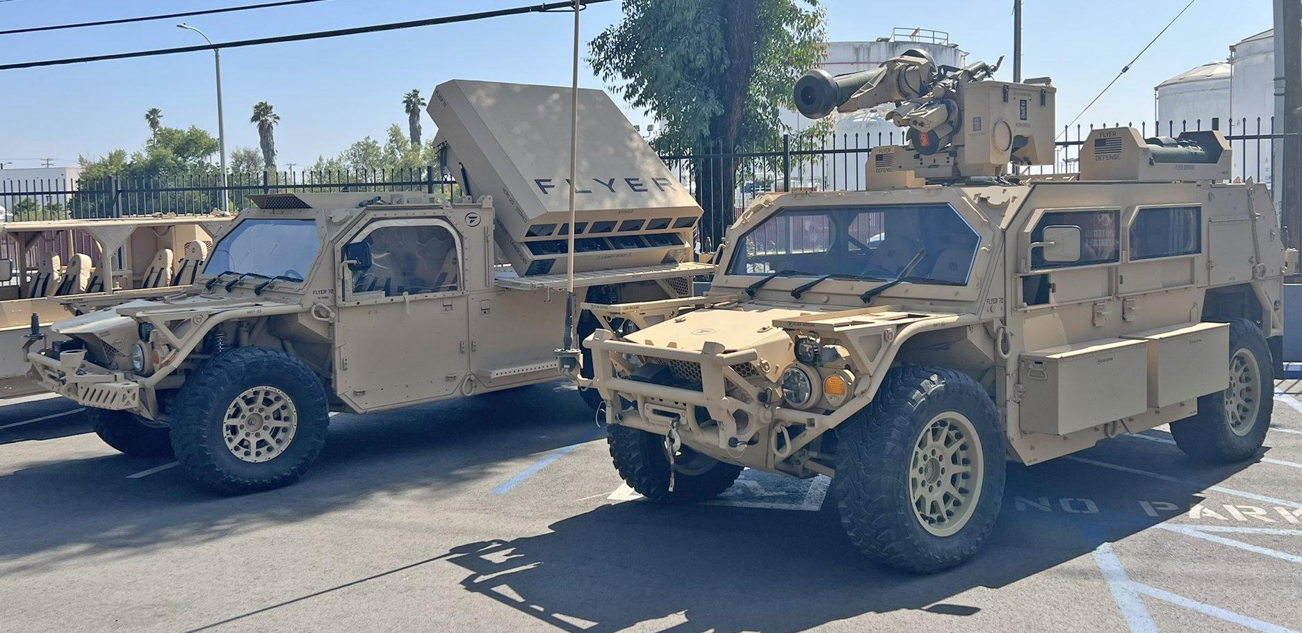 美军全新四驱全地形突击车——flyer"飞鸟72特种战术突击车"