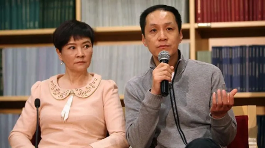 "童年阴影"冯远征:因演技太好被骂20年,遭大妈当众掌掴