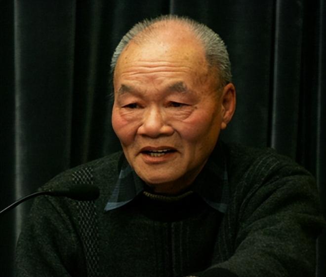 时至今日,都还没有还卞校长一个公道,导致外界对宋彬彬的道歉以及她的