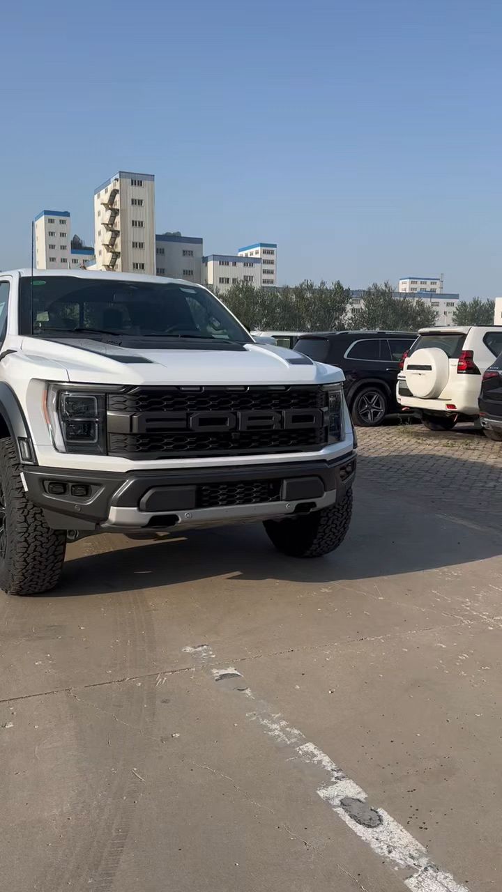 24款福特37猛禽到港!白色高端大气,福特f150升级亮点