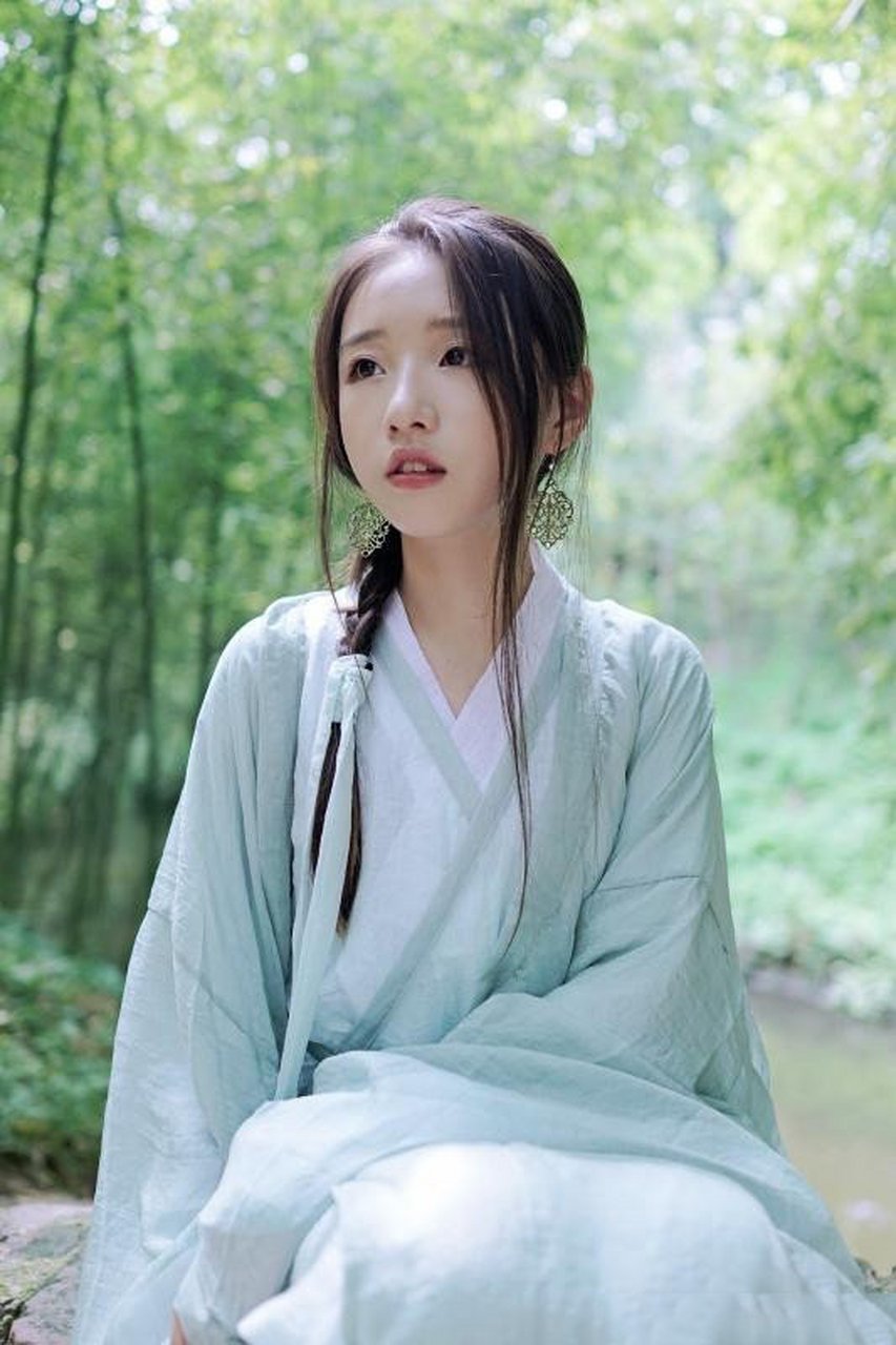 鹿小草古装写真