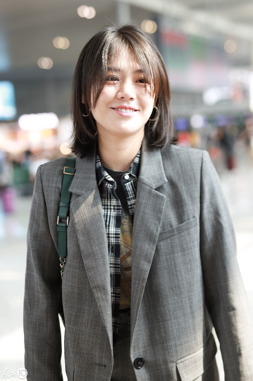 30岁马思纯分手后重回短发造型,新剧将搭档邓伦,网友:有点配啊