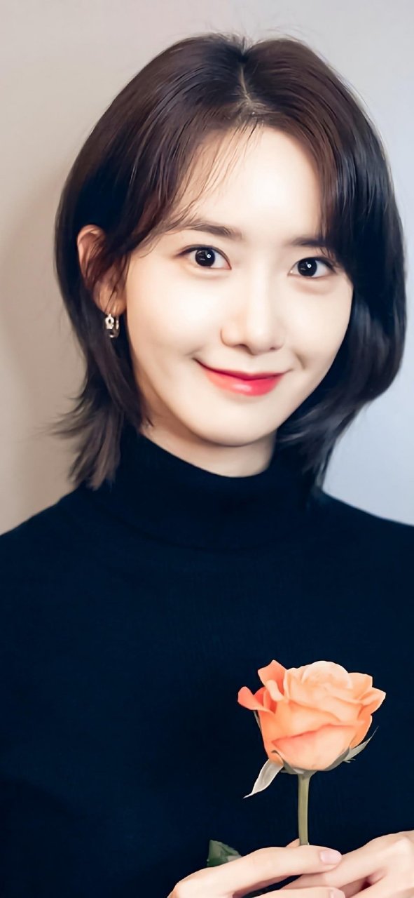 林允儿,黑色毛衣甜美壁纸