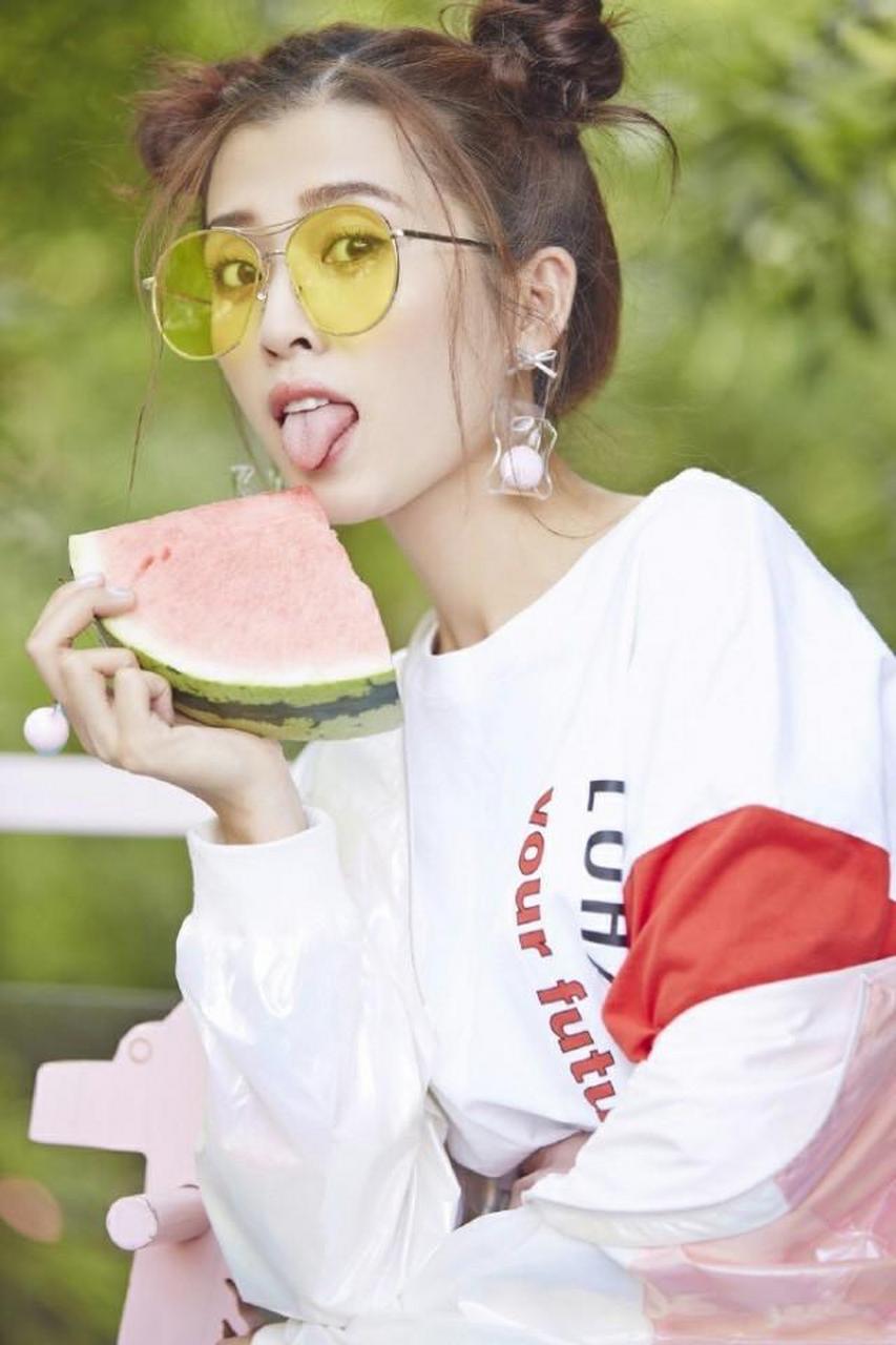 李若嘉夏日清凉俏皮图集