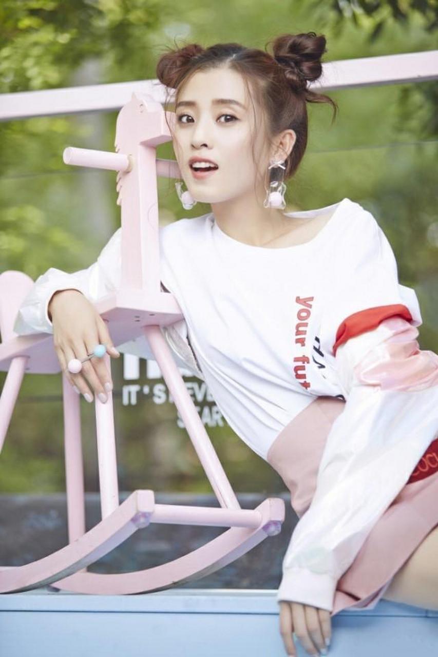 李若嘉夏日清凉俏皮图集