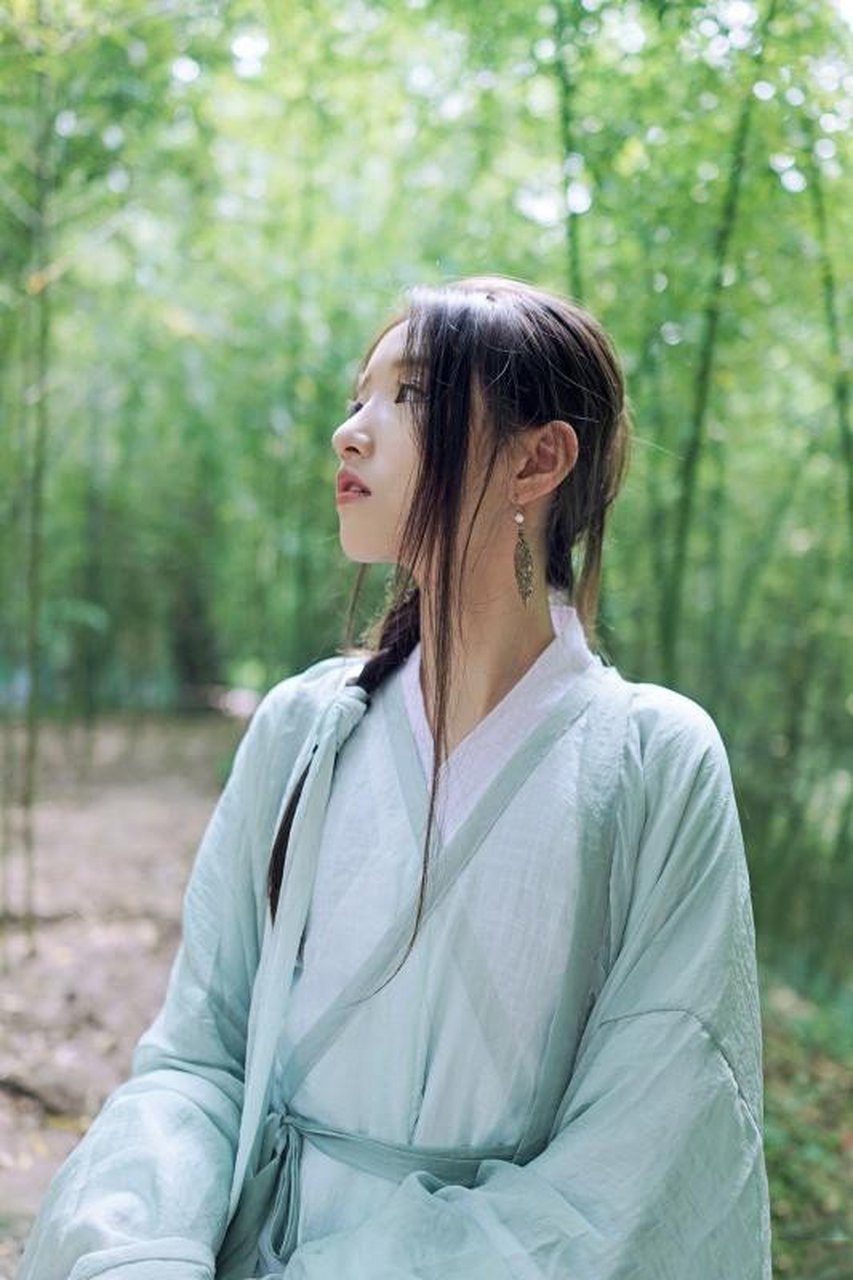 鹿小草古装写真