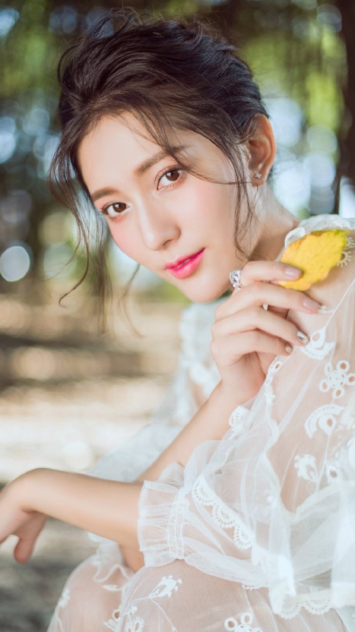 王姿允:不仅是一个高颜值的妹纸,更是一个有才华的女子