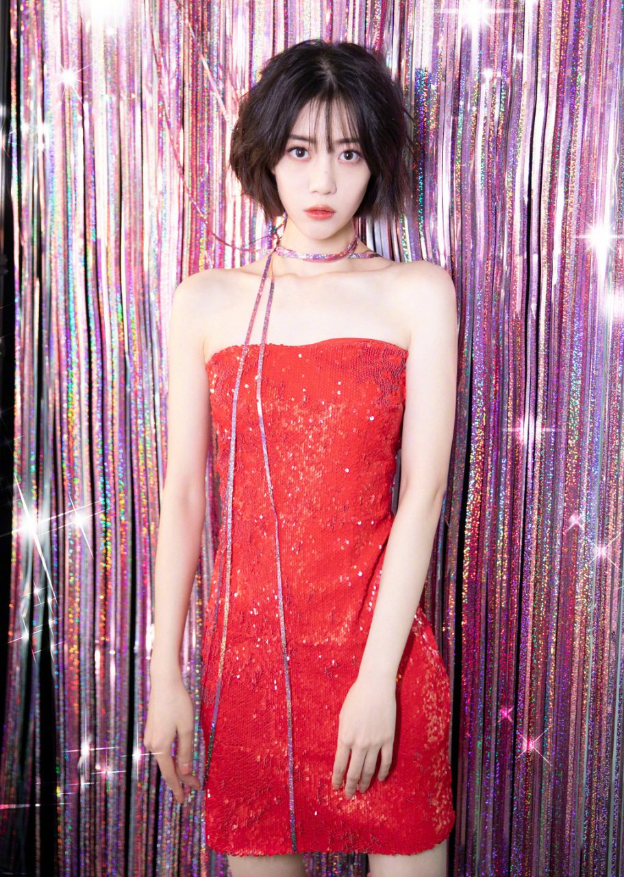 李溪芮,人气小花加油