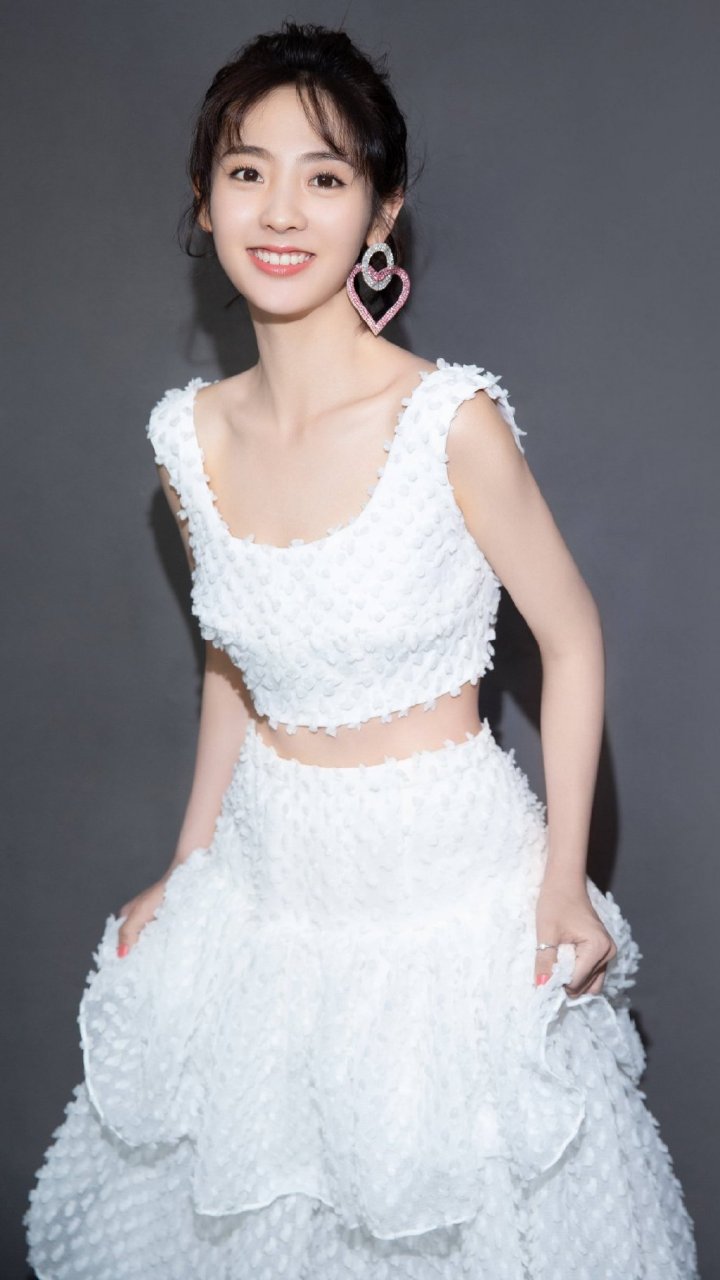 邢菲精美壁纸:一道绝美靓丽的身影,超级吸睛养眼