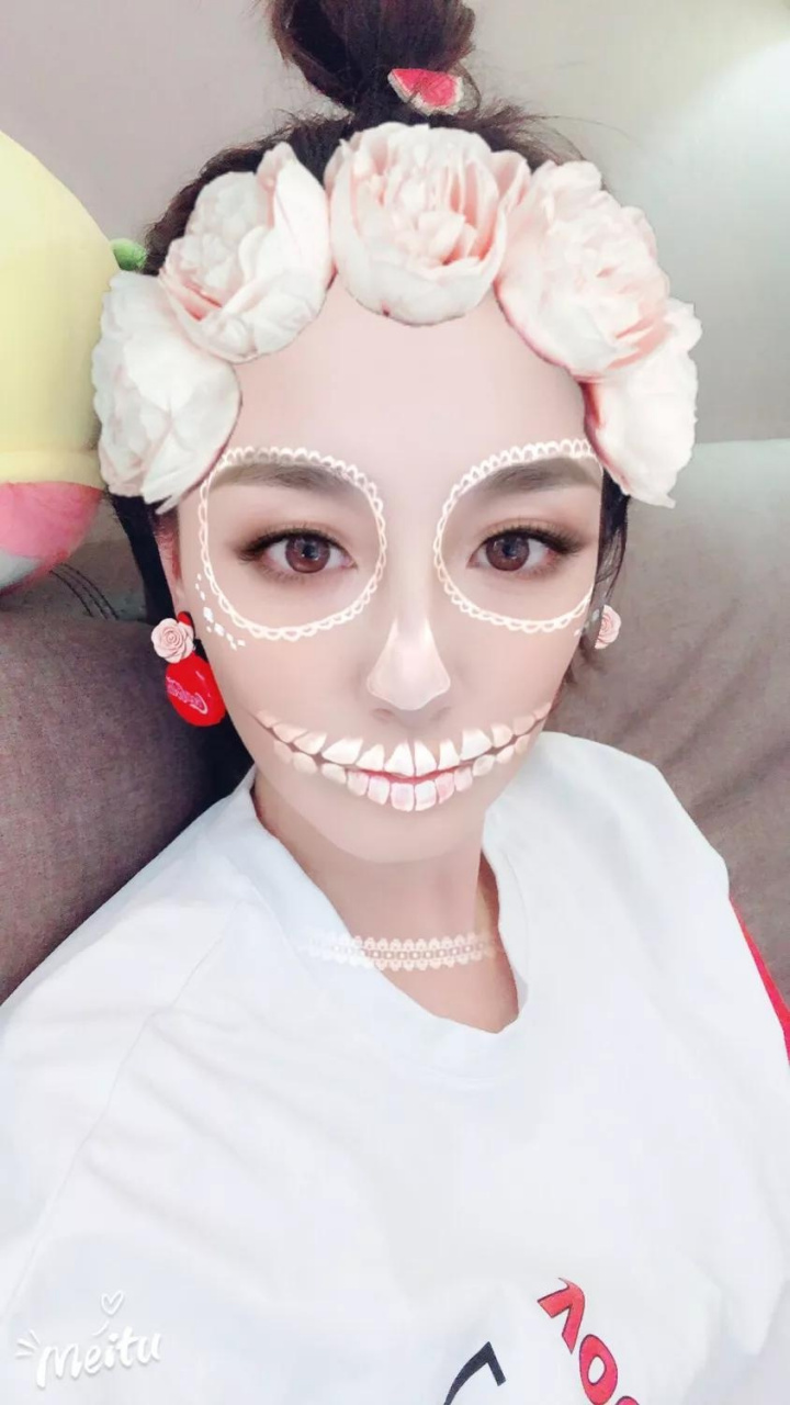 叶清万圣节妆容