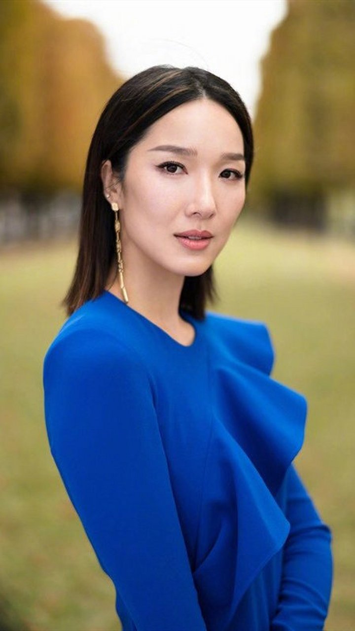 李亚男手机壁纸清爽纯美
