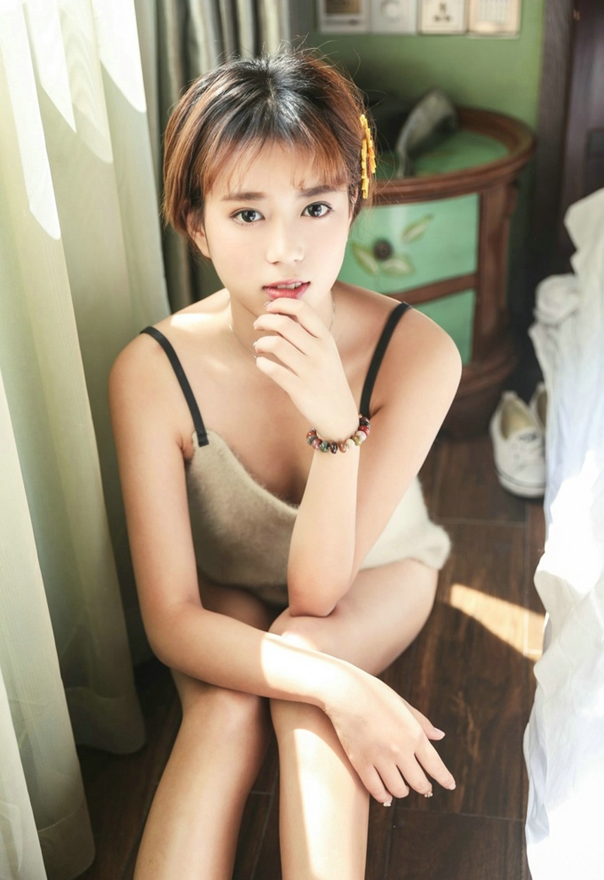 嫩模美女柠檬vivi轻私房性感迷人