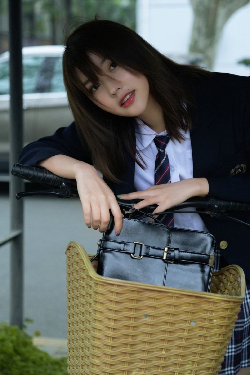 校服女生樱花之恋