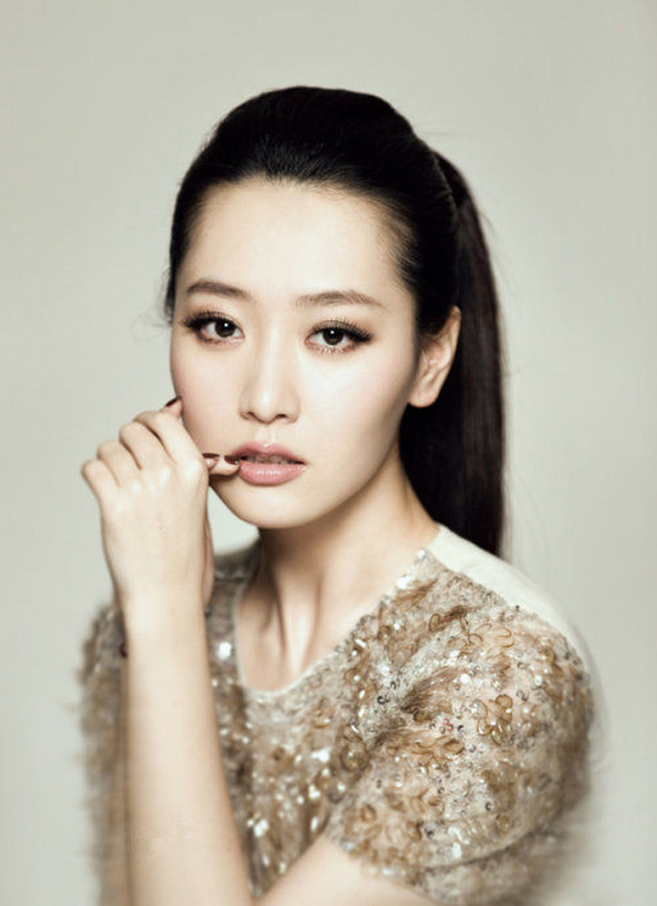 白冰,《凤凰无双》聪慧腹黑的离国公主高嫣,美颜不输王丽坤!