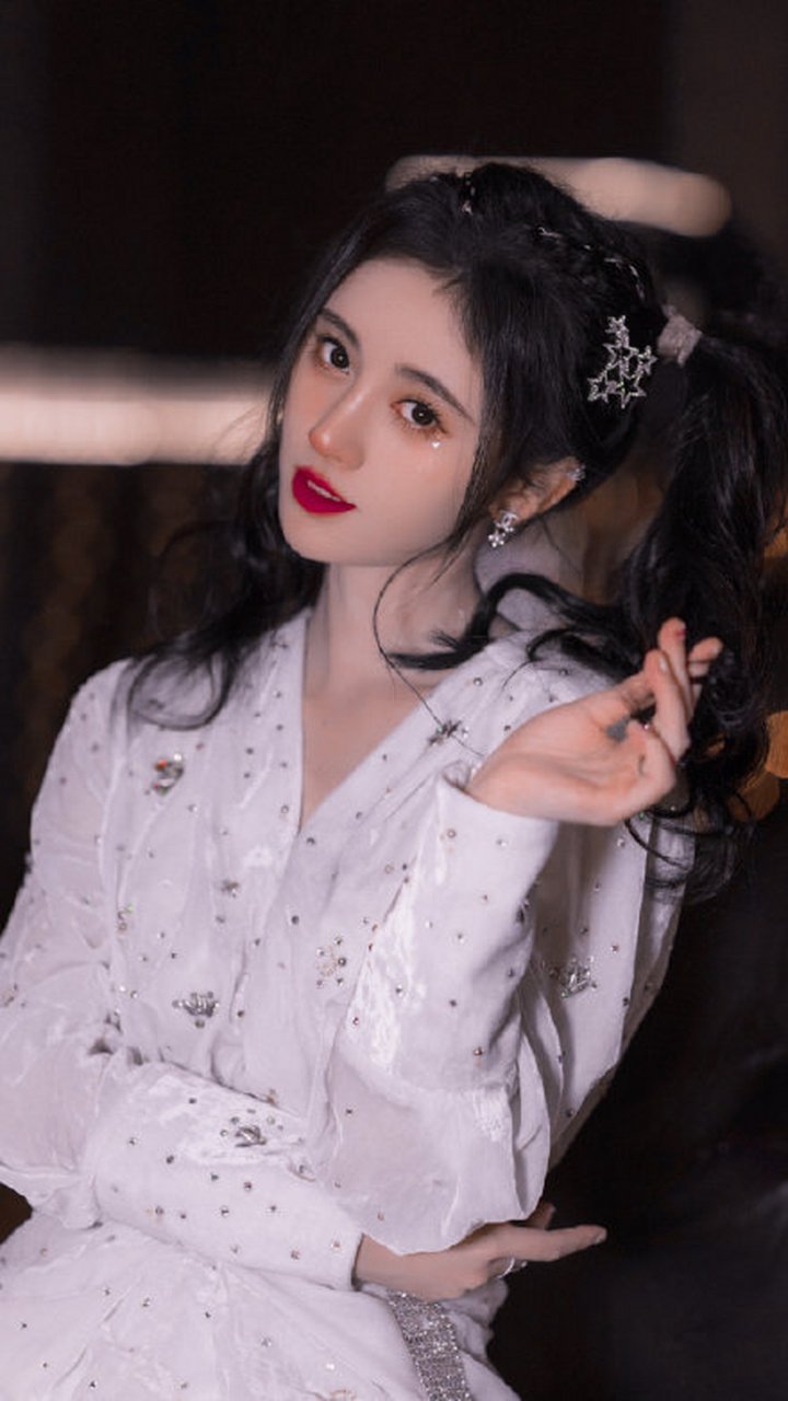 鞠婧祎天猫双11狂欢夜《恋爱告急》壁纸