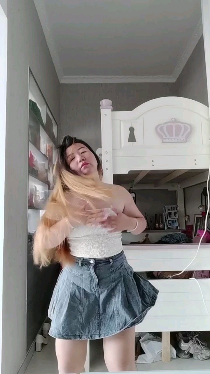 变装视频来了贺欢欢平面模特-度小视