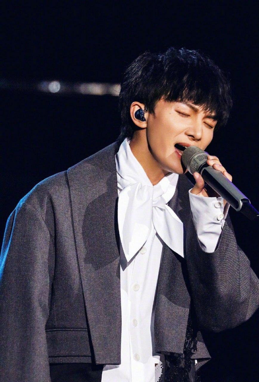 周深《大鱼》震撼