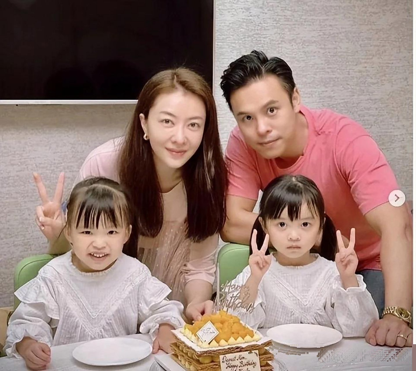 熊黛林全家福合照