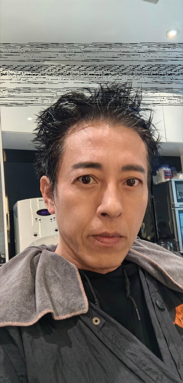 吕颂贤理发.