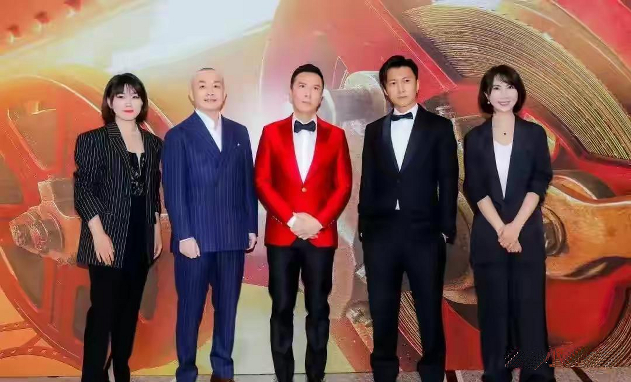 谢霆锋甄子丹,潇洒同框,帅爆了