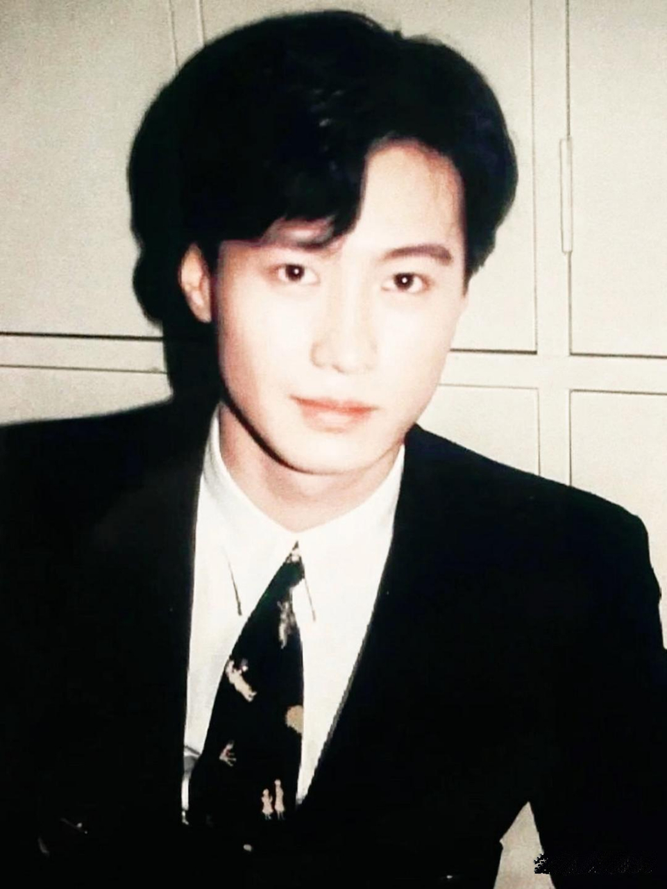 王一博和年轻时黎明的长相有几分相似