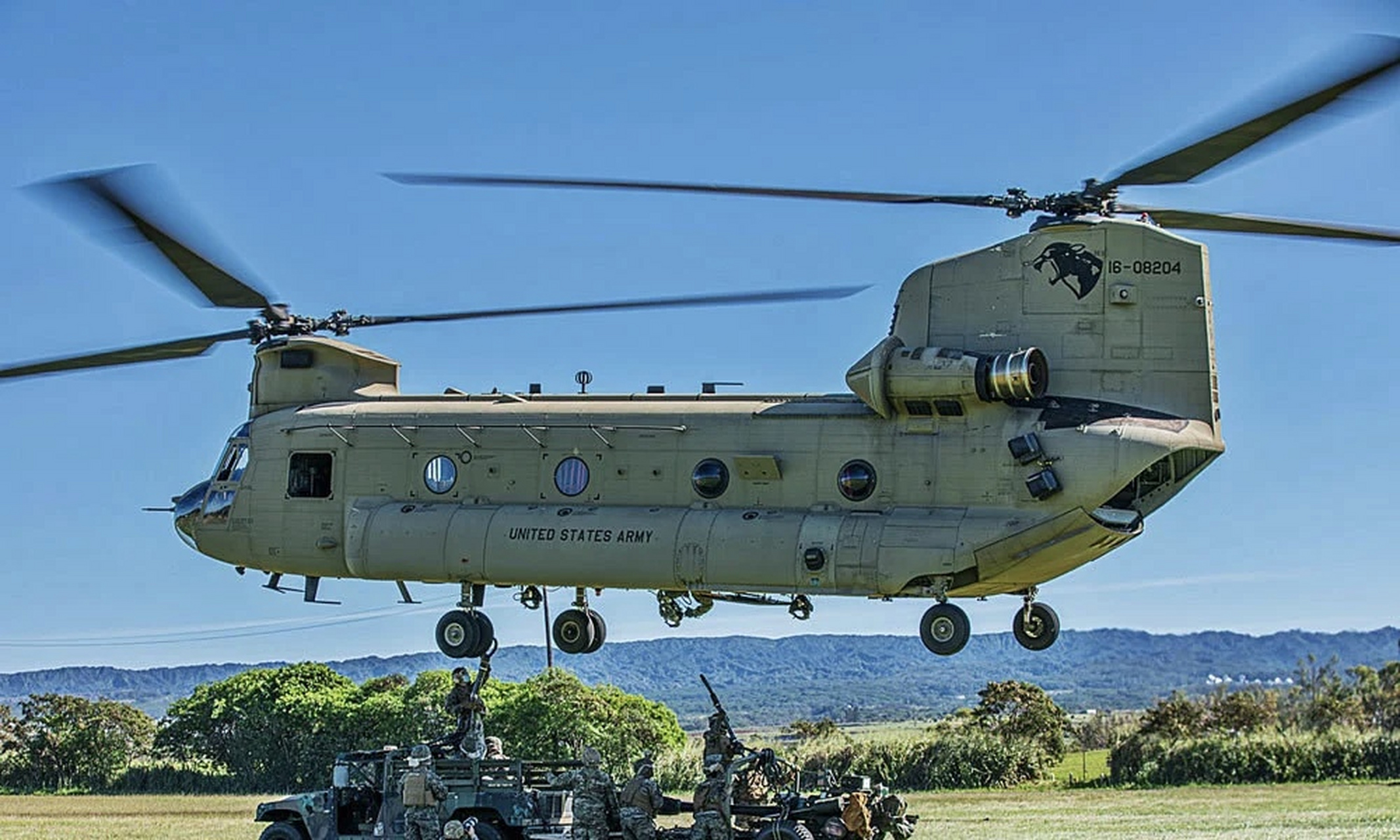 美军前来替换的ch47直升机究竟有多强大?