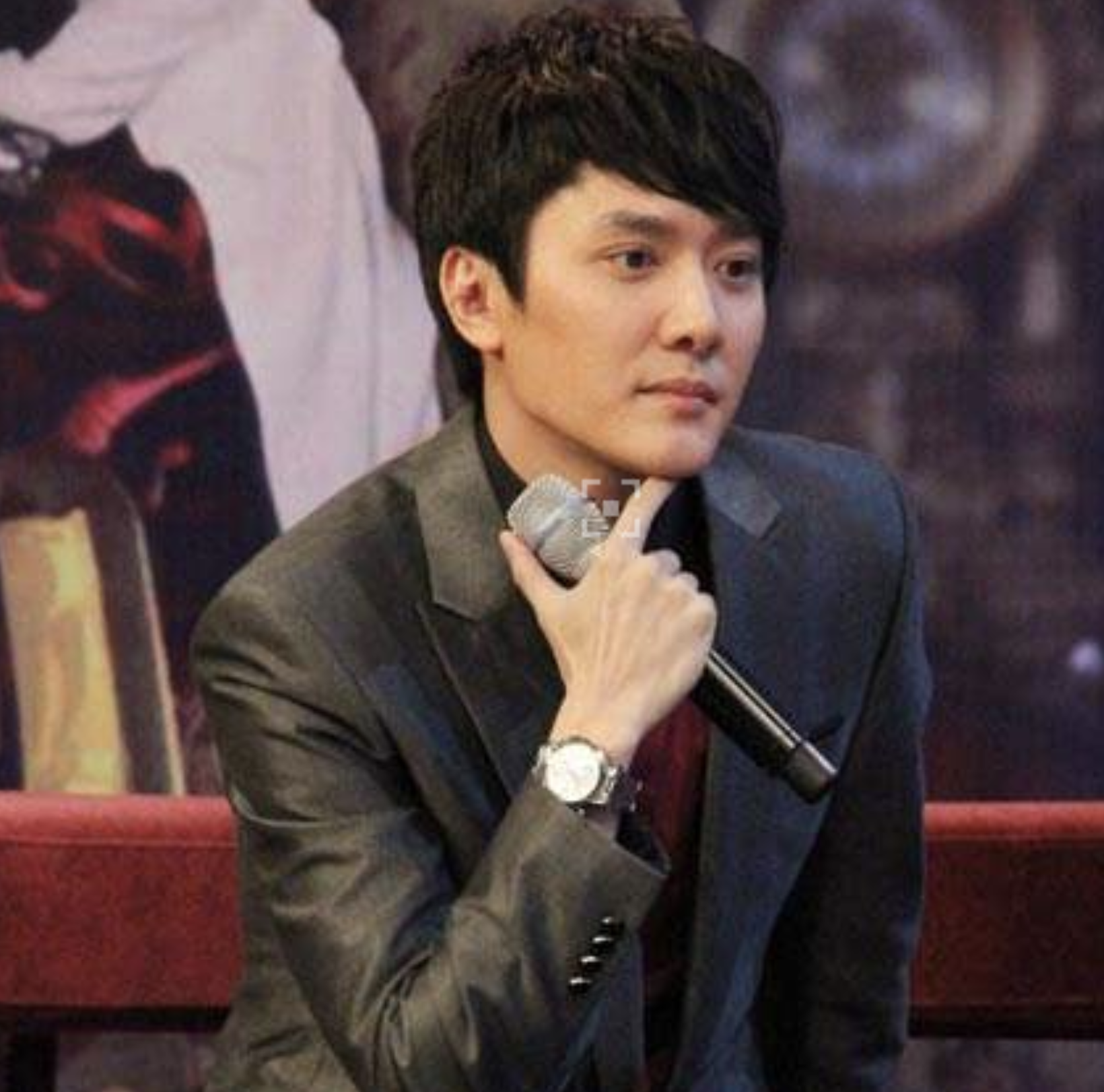 有种"整容"叫赵丽颖分手,前夫冯绍峰默默无闻,她却一飞冲天