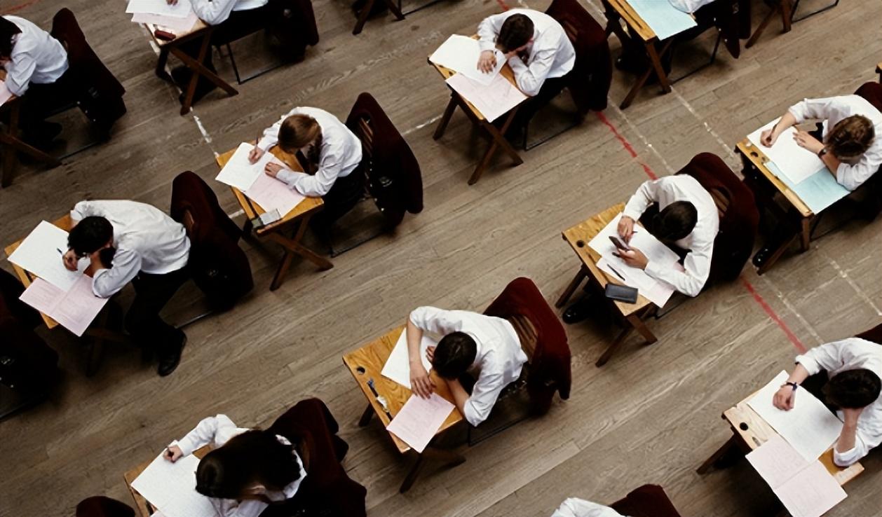 2019年上海15岁女孩突破世界难题,拒绝央视采访:别让