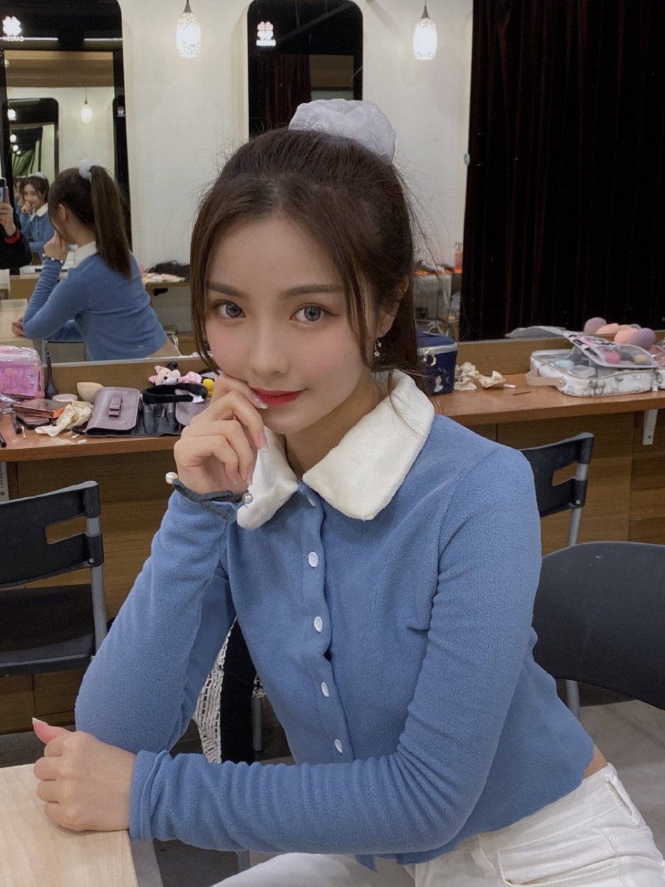许杨玉琢甜美生活自拍照图片
