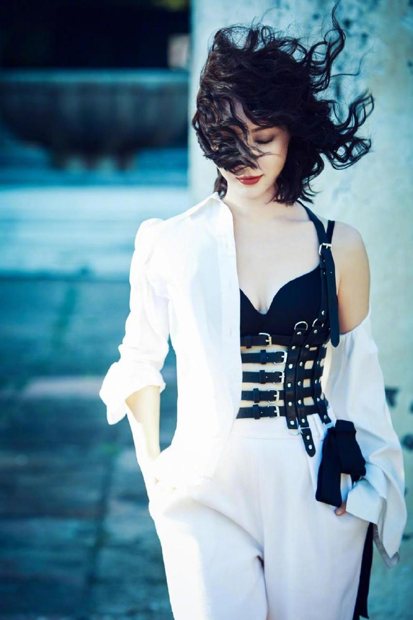 陈数从生涩走向成熟