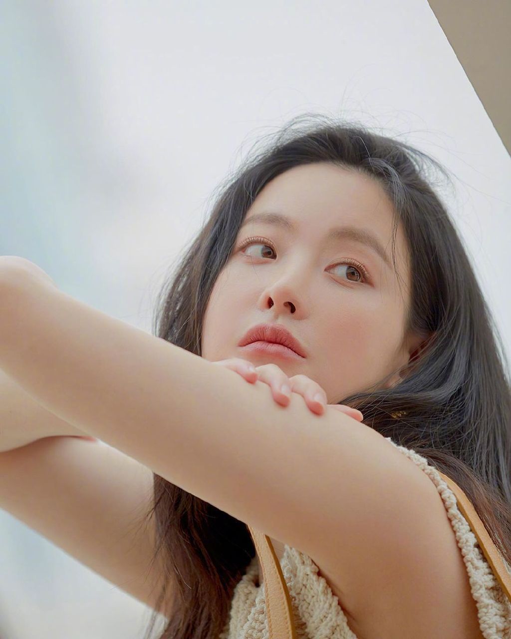 女生头像:吴涟序