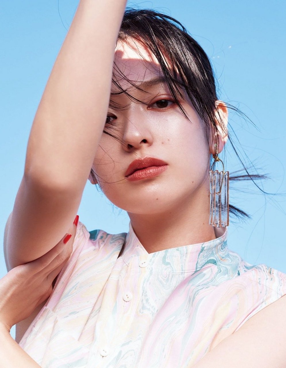 森绘梨佳2020年春季画报,高级又美貌的颜霸脸,足以驾驭任何妆容