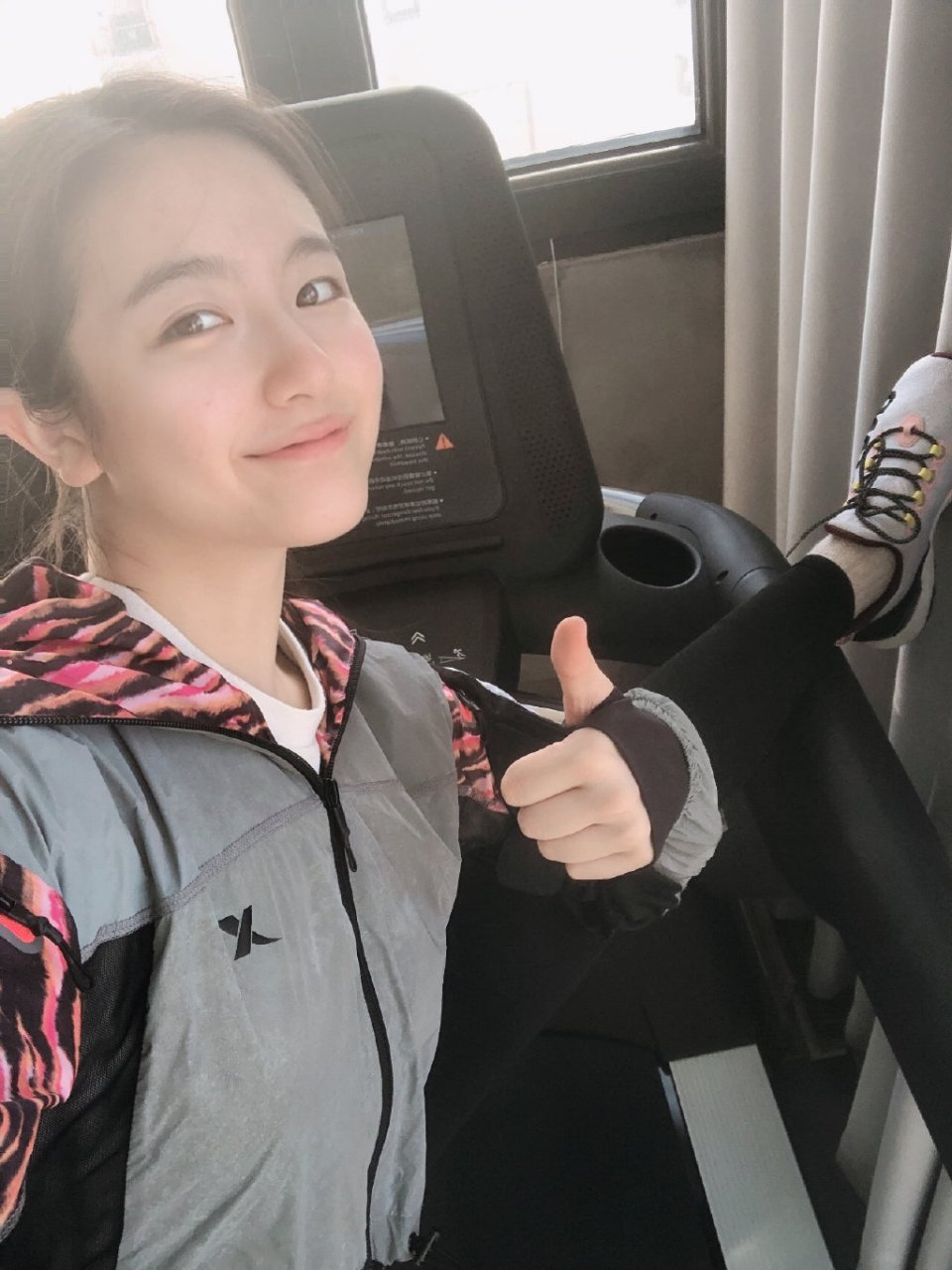 李兰迪同学的健身营业照