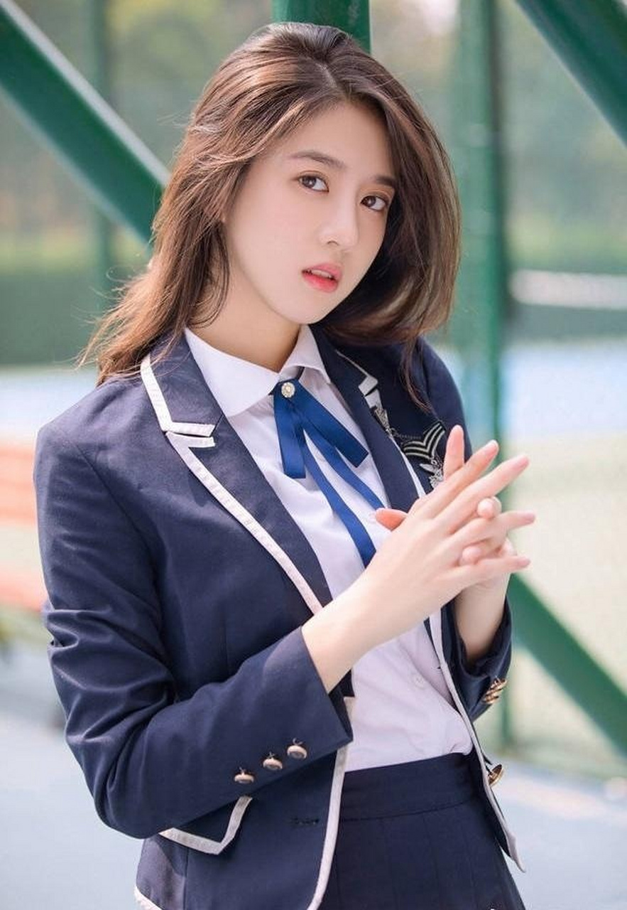 这算不算穿上校服最好看的校花!