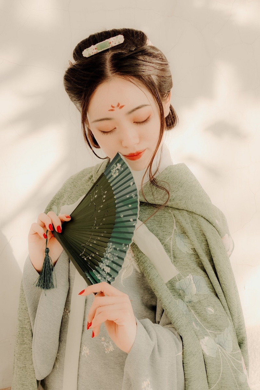 图虫人像摄影:初寒
