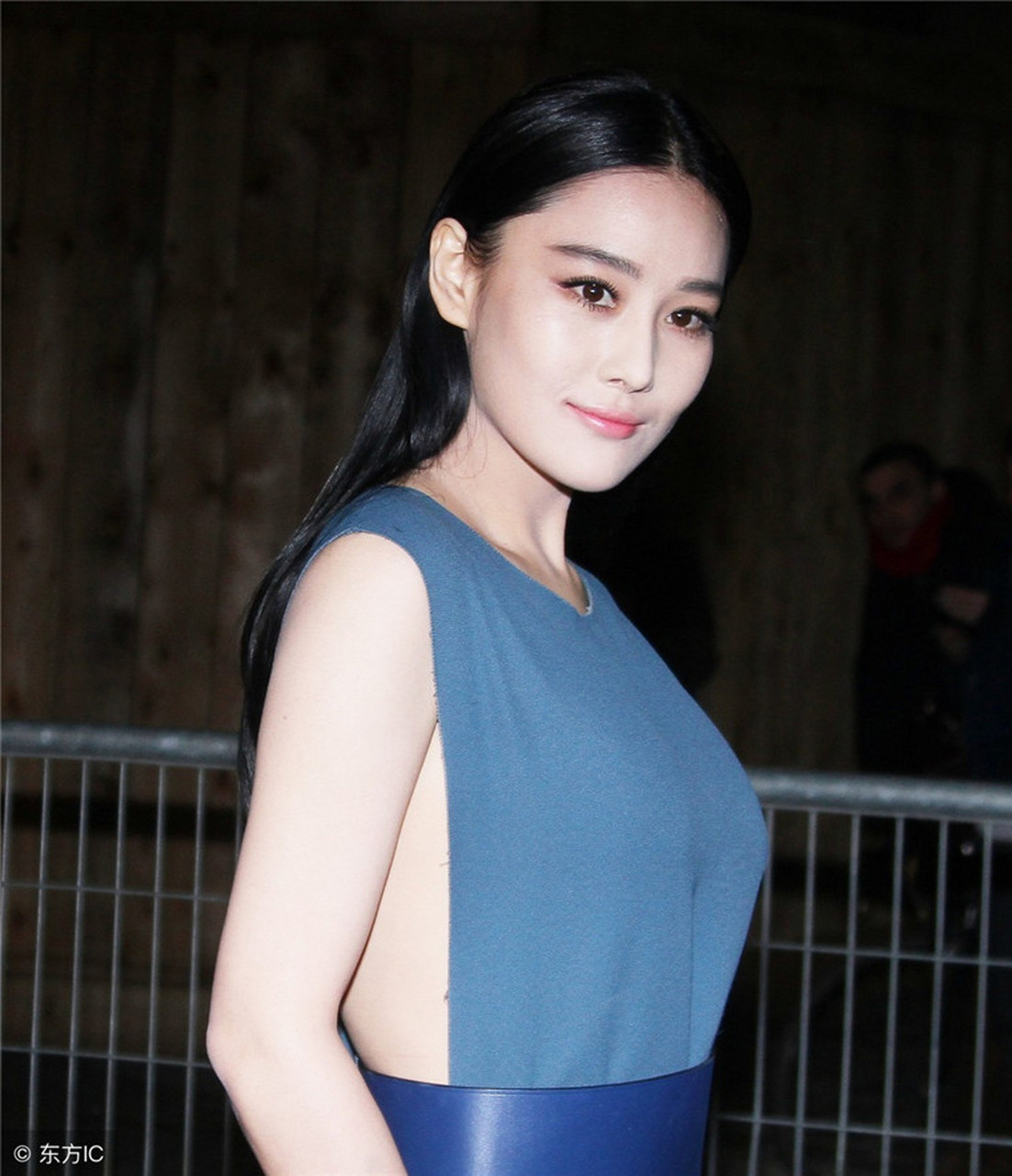 张馨予气质亮相,太漂亮了,网友:她的气场不输超模!