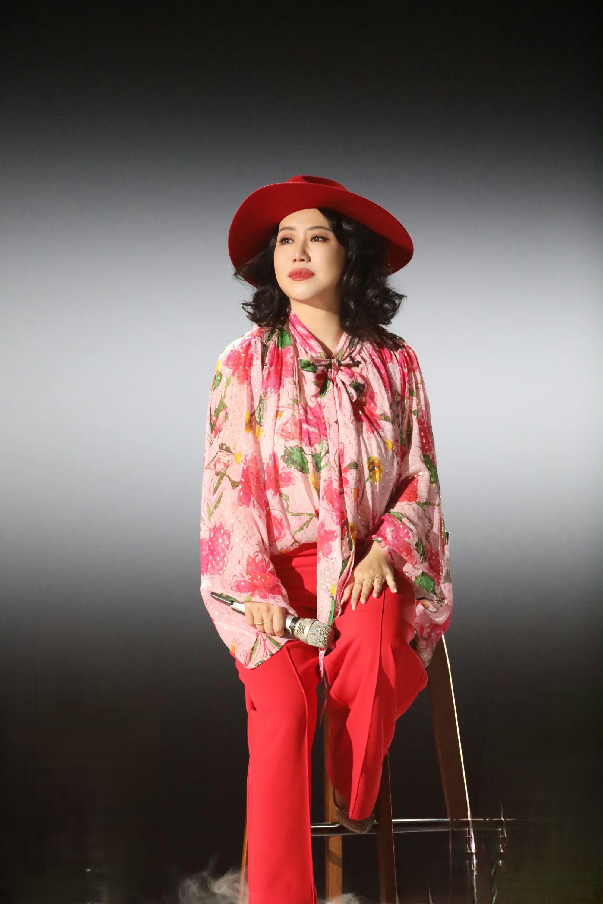 《2024乘风破浪》范湉湉被淘汰不久,又在我追的热播剧《墨雨云间》