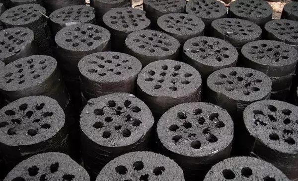 蜂窝煤煤炭球黑煤球图片大全黑煤球煤炭圆形煤球高清图片大煤球空心煤