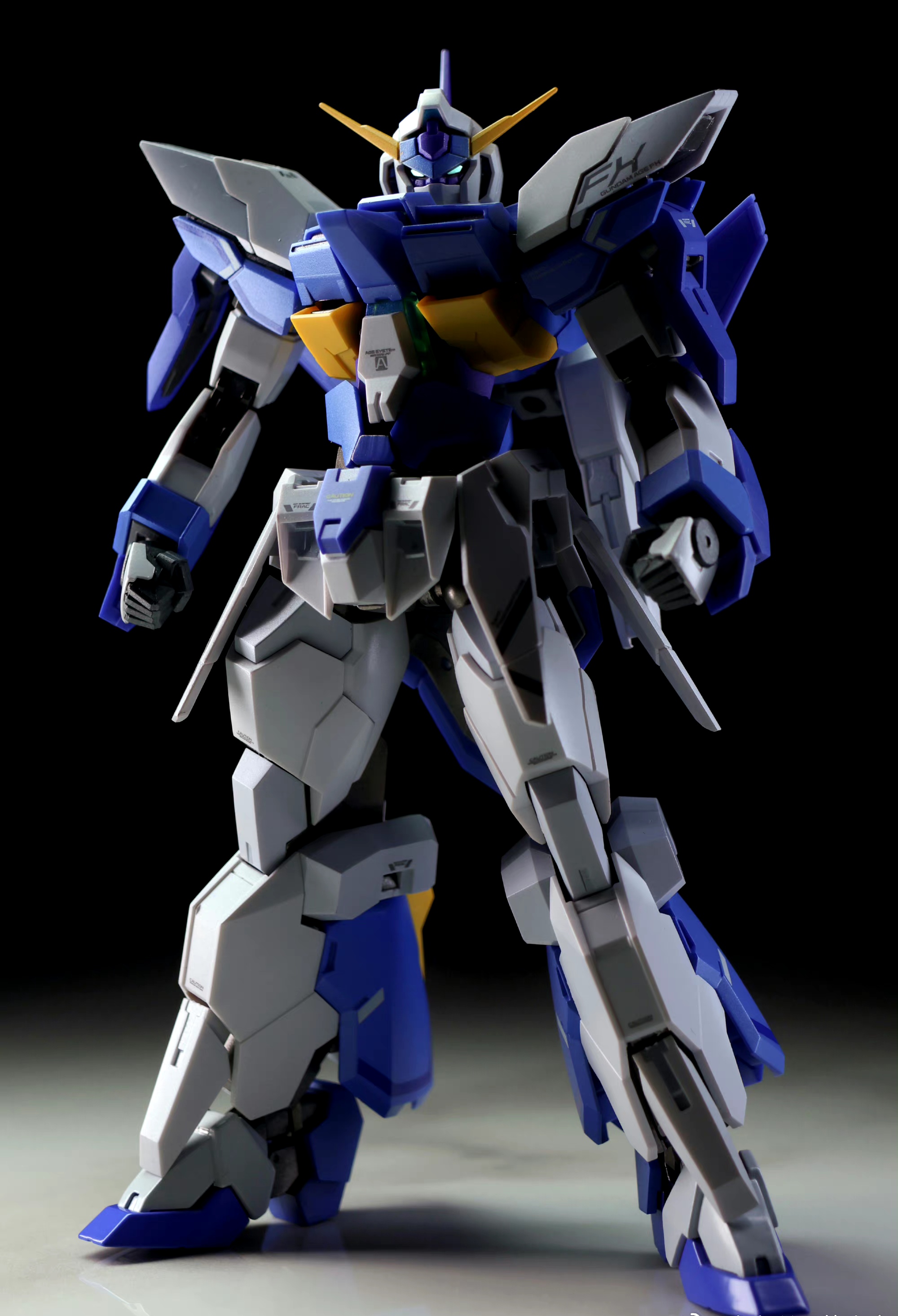 模型欣赏:机动战士高达age metal robot魂 agefx,该机是age系统给出的