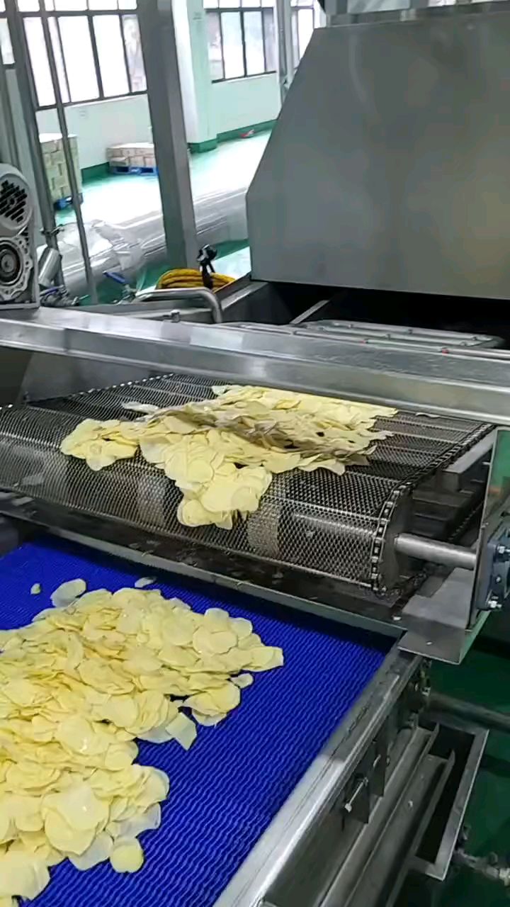 鲜切土豆薯片成套设备 油炸薯片生产线 农产品土豆深加工设备